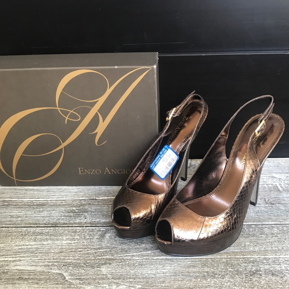 ⭐️ NWT ⭐️ Enzo Angiolini bronze heels w/ box